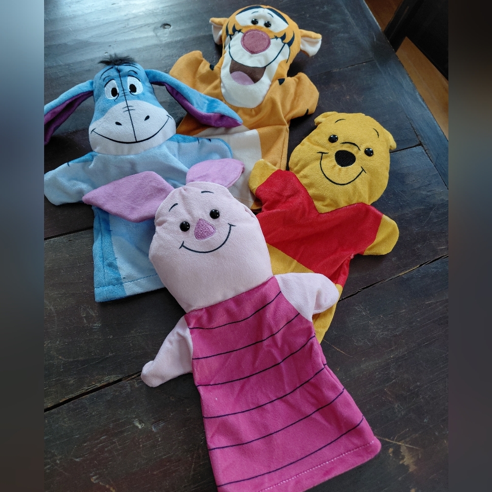 Disney Baby Melissa & Doug Winnie the Pooh & friends cuddly hand puppets